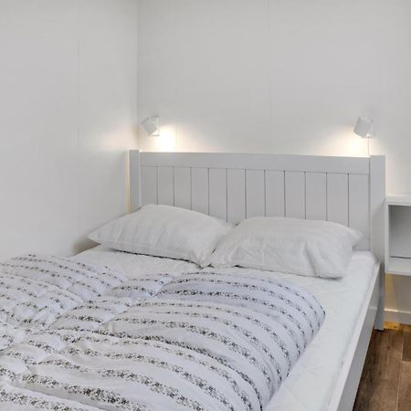 2 Bedroom Nice Apartment In Vaeggerlose Bøtø By Exteriör bild